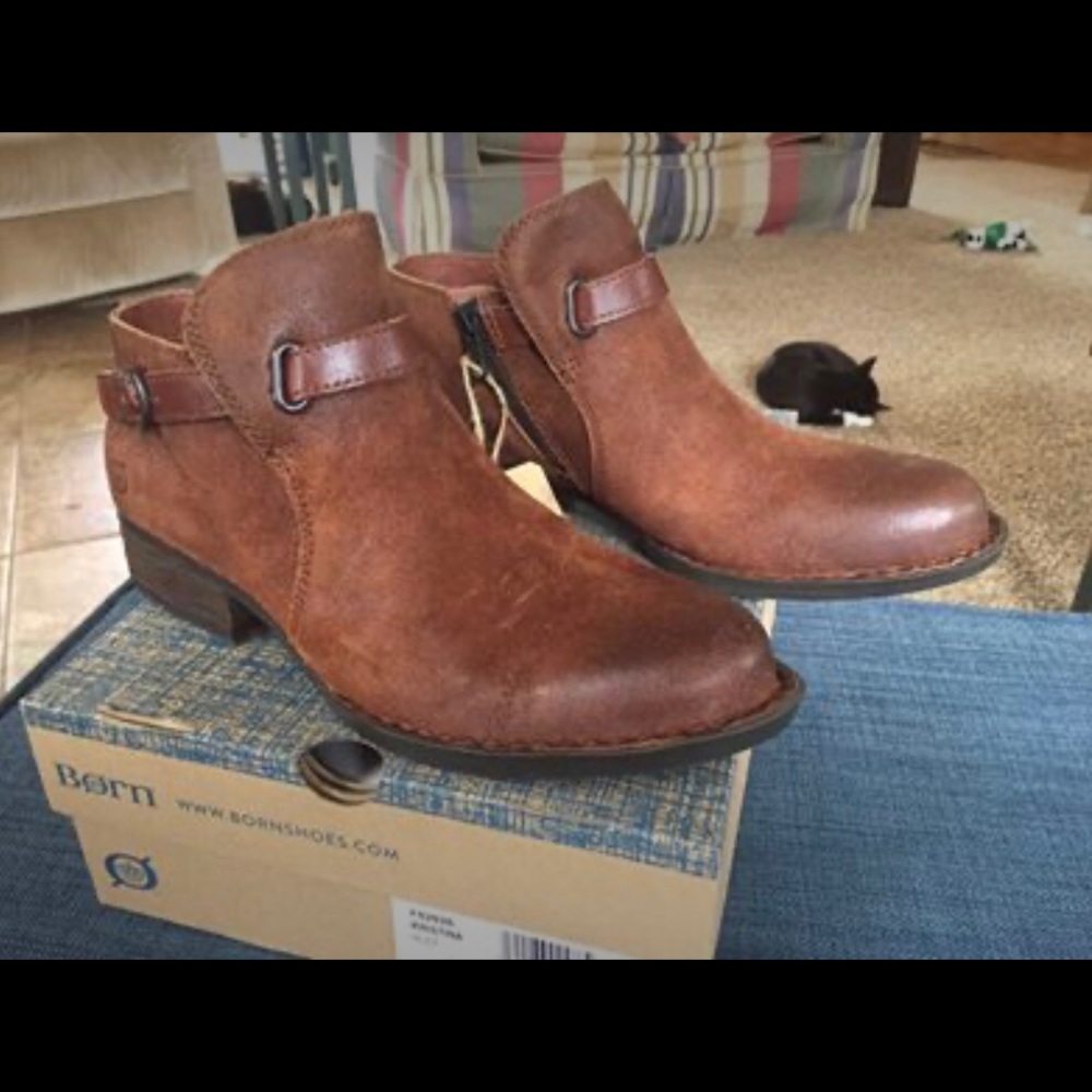 Born boots, NIB